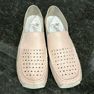 Size 10 Rieker Antistress Driving Shoes Rose